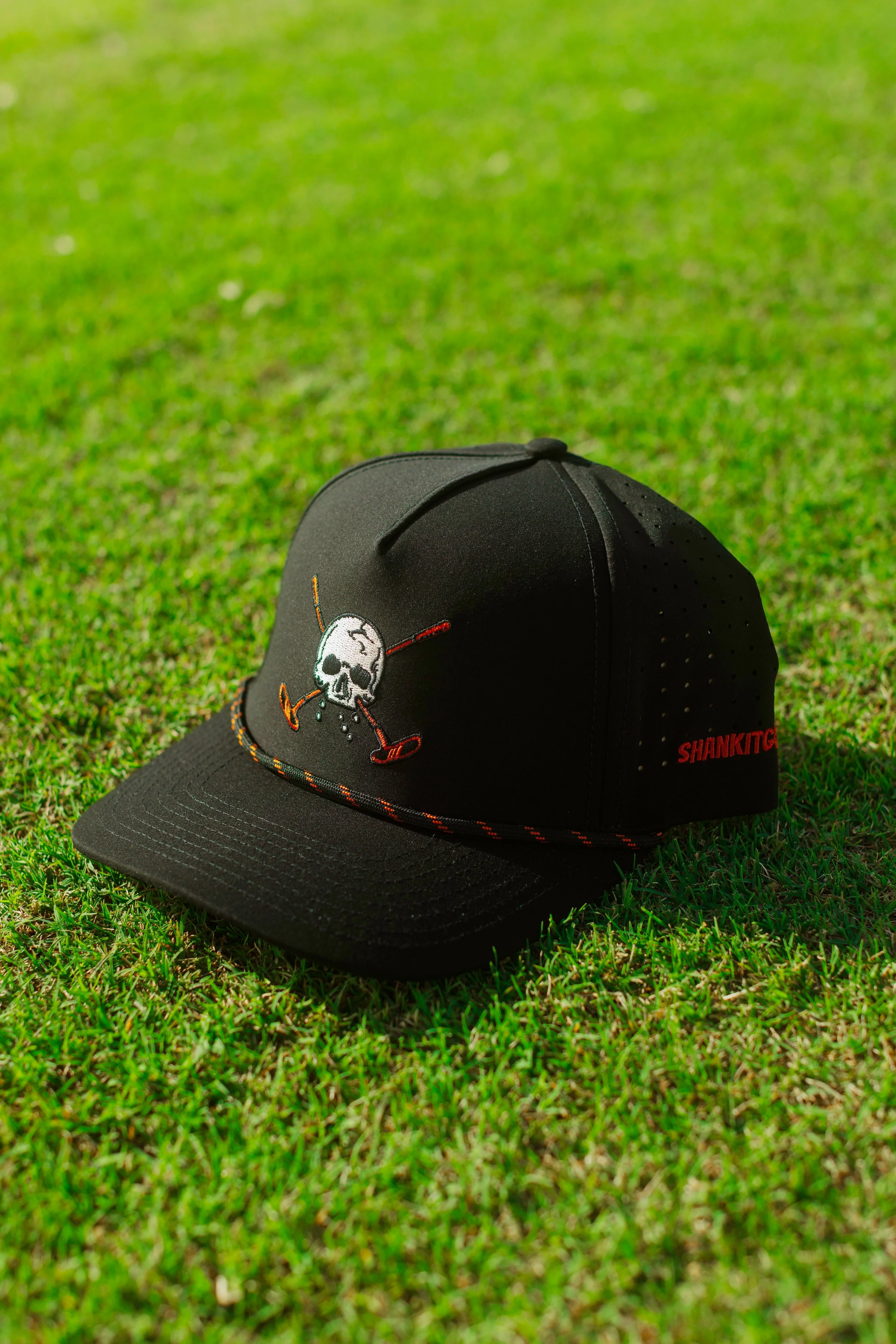 Black Skull and Crossbones 2.0 Golf Hat - Image 2