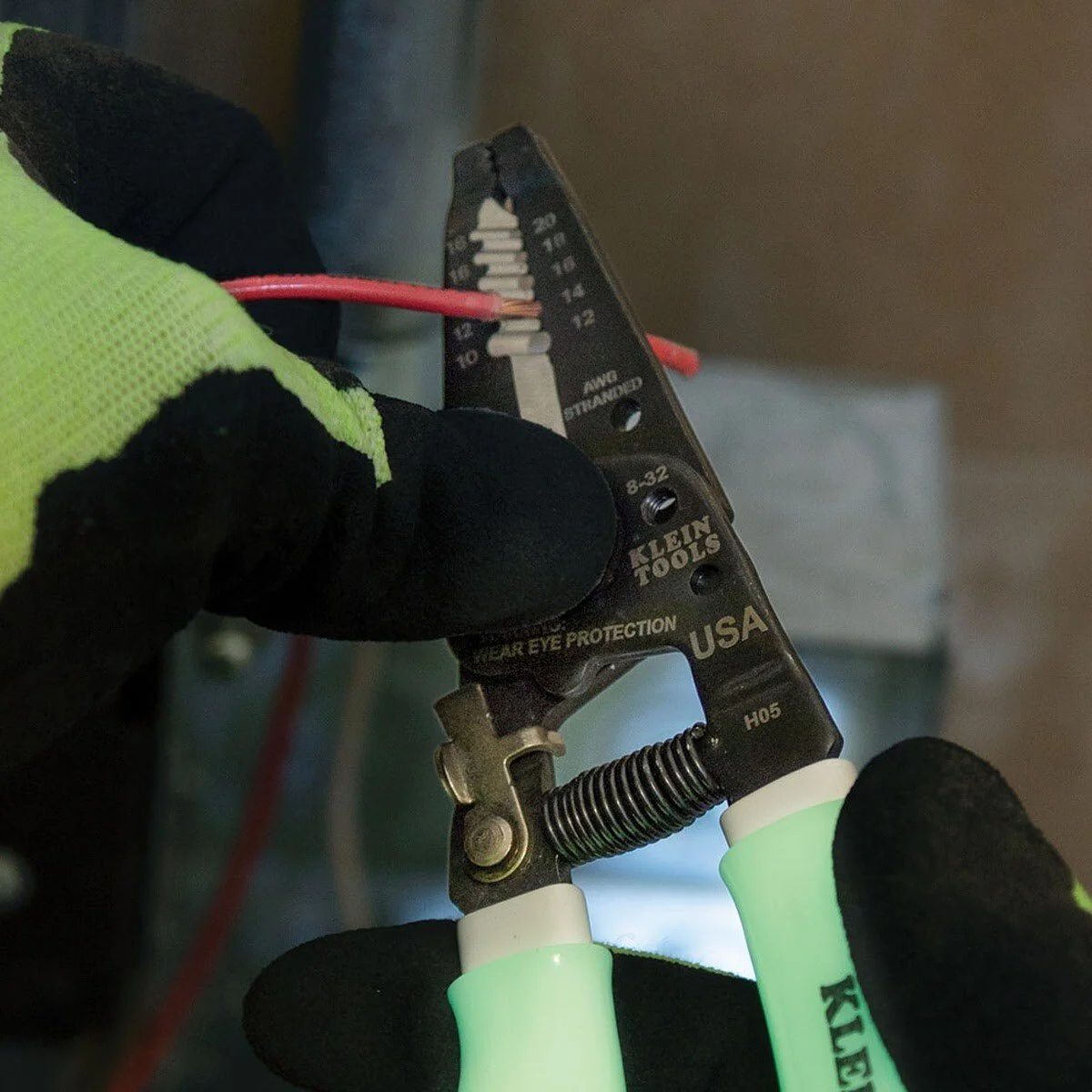 Klein 11055GLW High-Visibility Klein-Kurve Wire Stripper / Cutter (Each) - Image 9