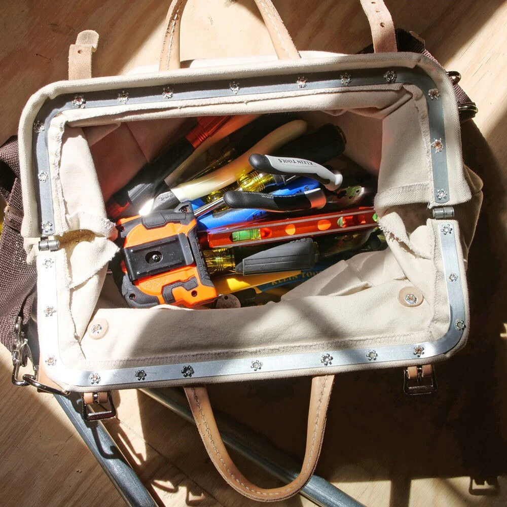 Klein 510216SP Deluxe Tool Bag, Canvas, 13 Pockets, 16" - Image 3