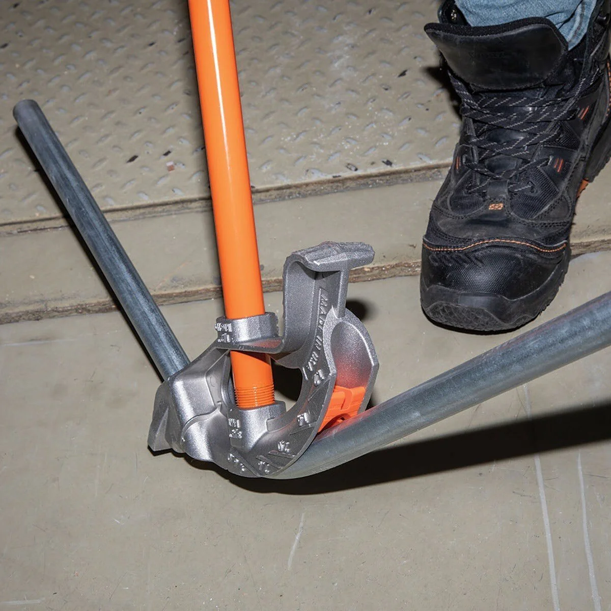 Klein 51611 1/2-Inch Angle Setter for Conduit Benders - Image 9