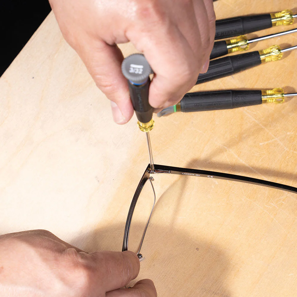Klein 85615 Precision Screwdriver Set, Slotted, and Phillips 4-Piece - Image 9