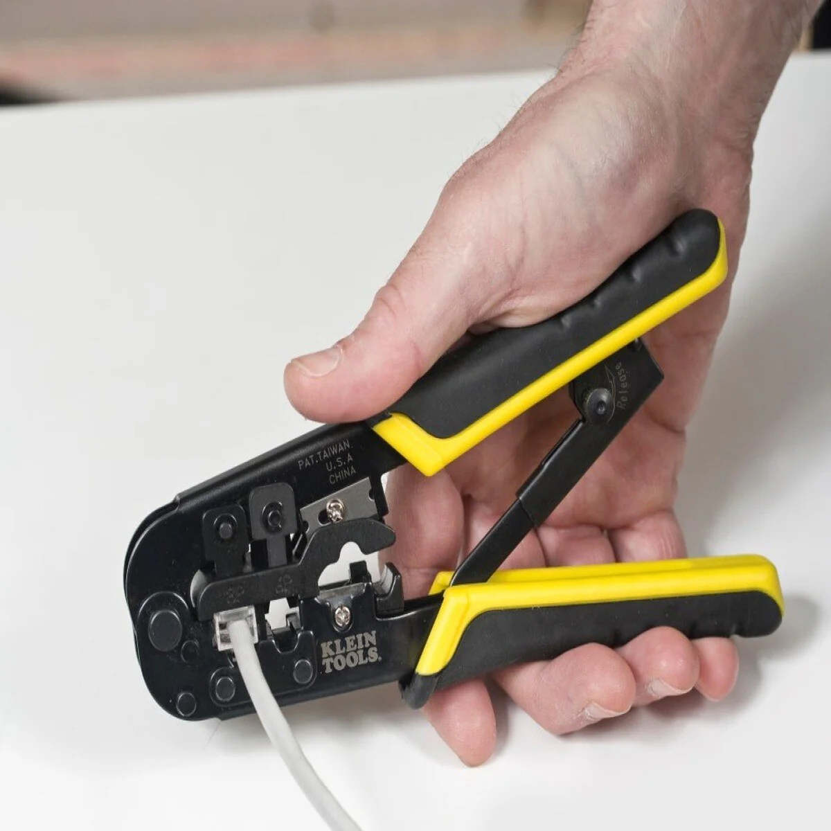 Klein Tools VDV226011SEN Ratcheting Modular Crimper and Stripper for RJ11 RJ12 RJ45 Connectors (1 Pack) - Image 3