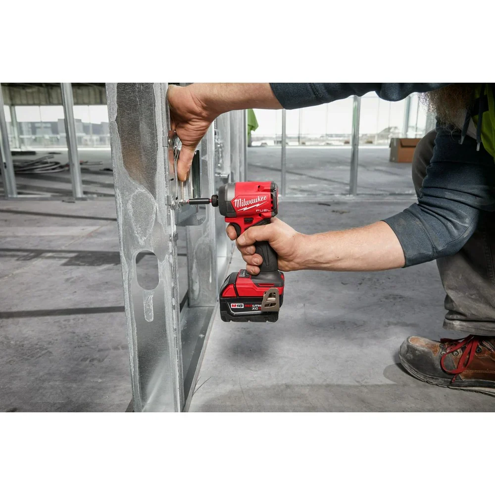 M18 FUEL  1/4" Hex Impact Driver - Image 12