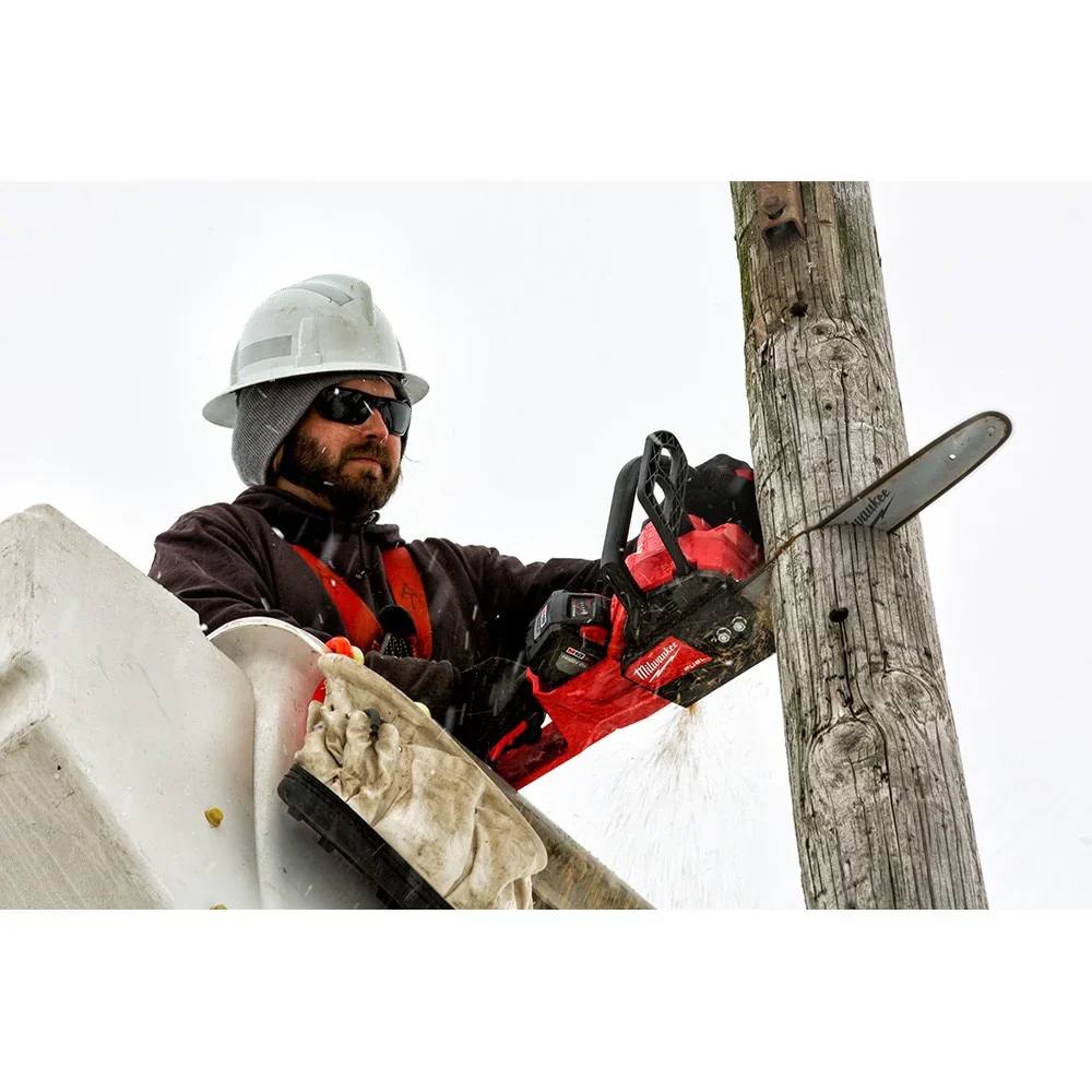 M18 FUEL 16" Chainsaw Kit - Image 12