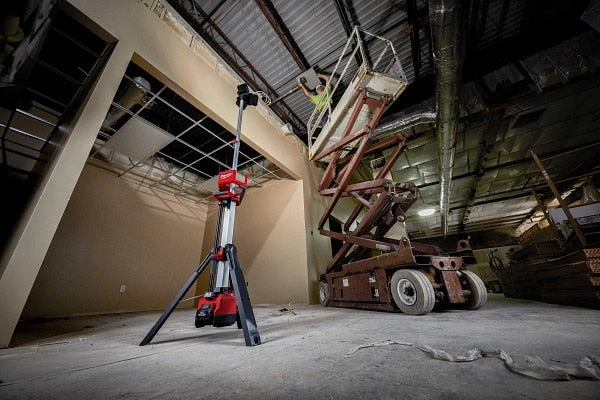 M18 ROCKET Tower Light/Charger - Image 7