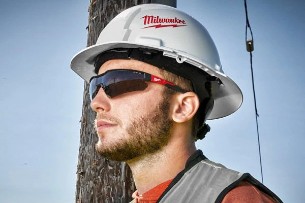 Milwaukee 48-73-2017 Safety Glasses - Tinted Fog-Free Lenses - Image 9